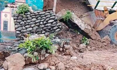 Lluvias provocan derrumbe en gradas "Caracol" y amenazan viviendas