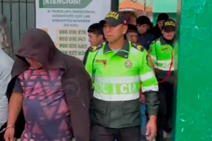 Chupaca: Caen más de 10 personas tras violento desalojo y destrucción de vivienda