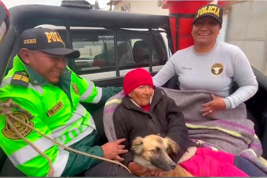 Cullpa Baja: Rescatan a octogenaria abandonada que vivía solo con su perrita