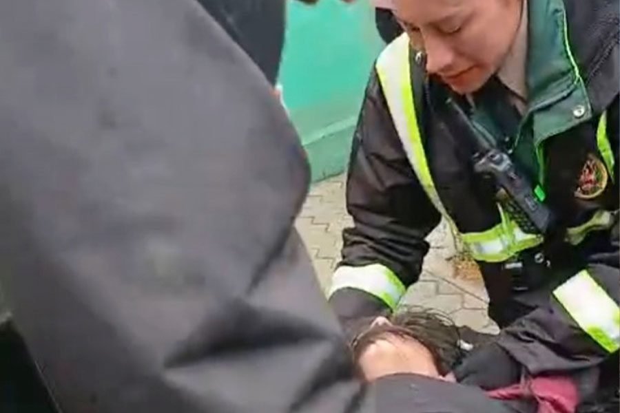 Hallan a menor de 12 años inconsciente y en presunto estado de ebriedad en plena vía pública