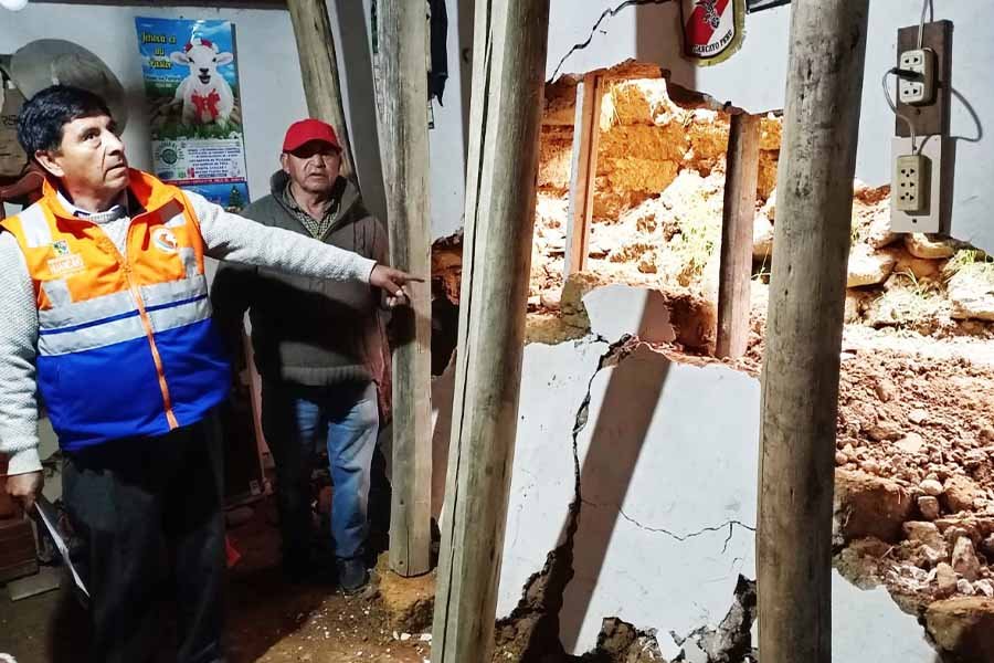 Colapso de vivienda en Prolongación Piura deja a cinco personas damnificadas por intensas lluvias