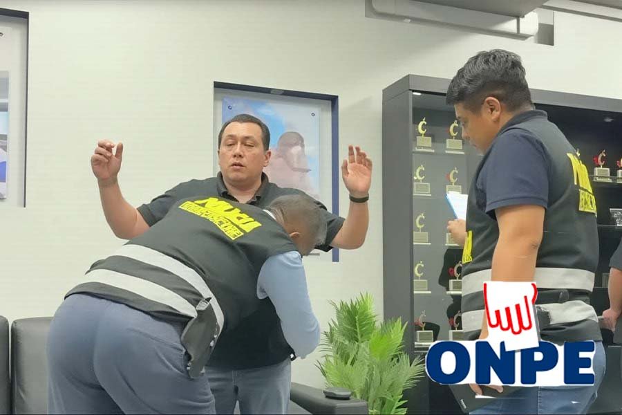 Detienen a gerente de la ONPE tras caos por material electoral: José Samamé renunció antes de su captura