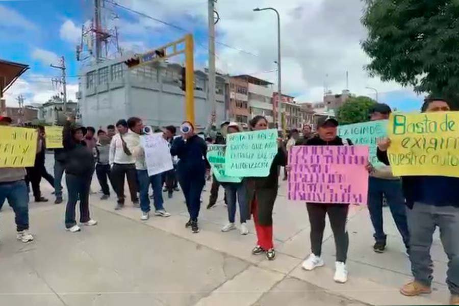 Escándalo en Huancayo: Transportistas protestan y denuncian "trabas" en concesión de rutas