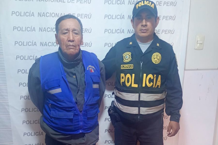 Interviene a octogenario con tarjeta de identificación vehicular falsa