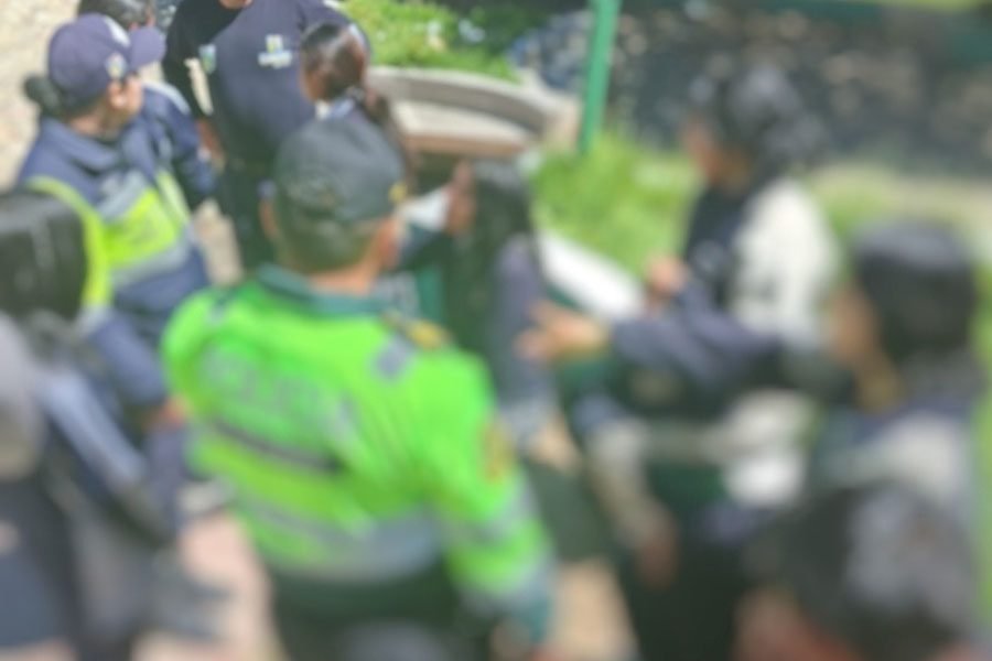 Serenos intervienen a escolares por presunto consumo de alcohol en parque Bolívar de Huancayo