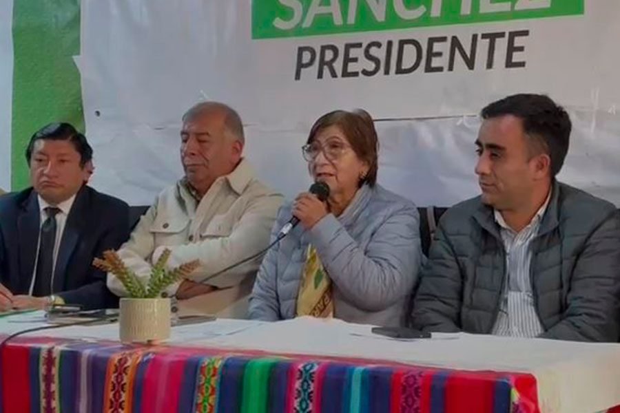 Doce organizaciones de izquierda forman el “Frente por la Democracia” y respaldan a Roberto Sánchez
