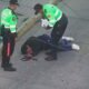 Cámaras de seguridad captan accidente entre peatón y motocarga en la Av. San Carlos y Ferrocarril