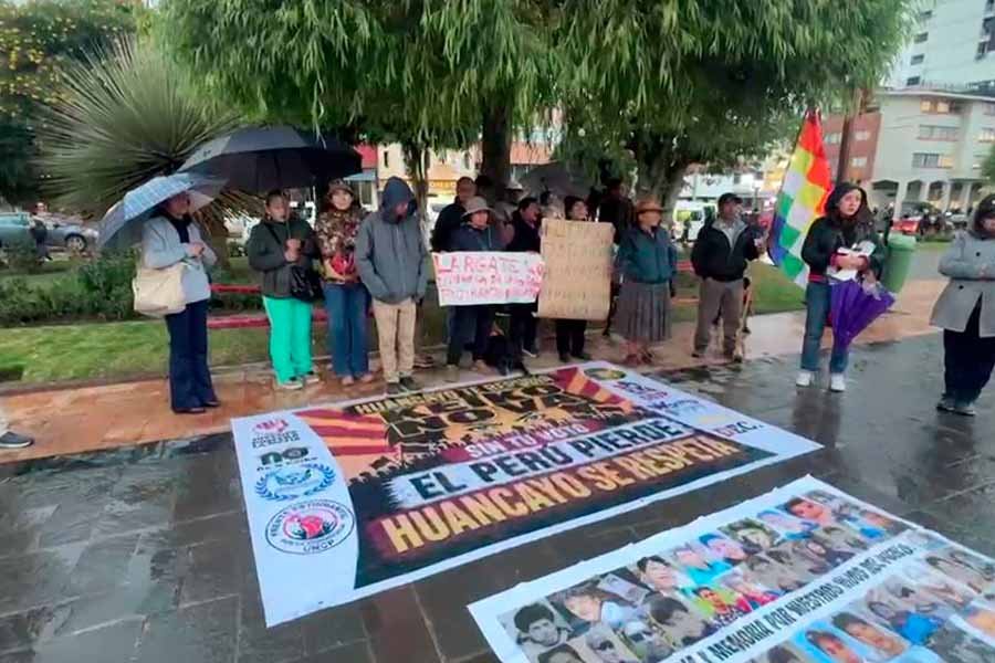 Ciudadanos realizan protesta contra la presencia de Keiko Fujimori en Huancayo