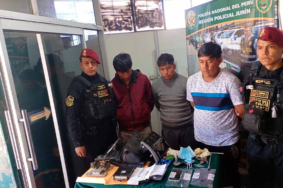 Caen “Los Fugitivos del Mantaro” vecinos registraron intento de robo de autopartes en Chilca
