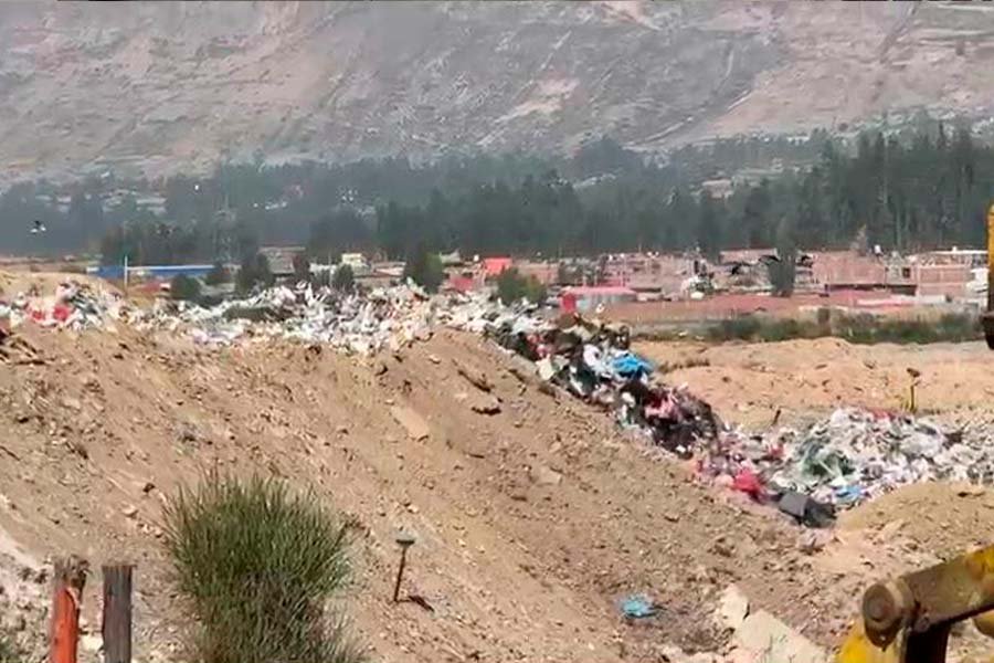 Botadero de Chilca opera entre riesgos ambientales y graves incumplimientos, advierte Contraloría