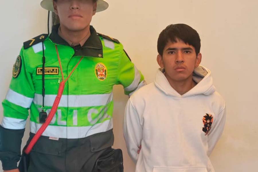 Conductor detenido por presunto intento de soborno a policía durante intervención vehicular