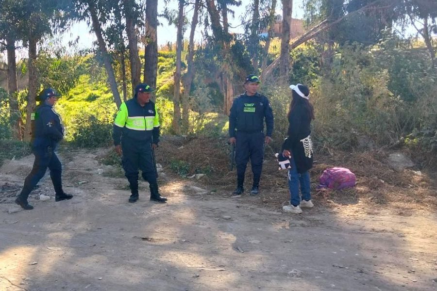 Serenazgo interviene a menor de 17 años que consumía alcohol junto a grupo de jóvenes en Chilca