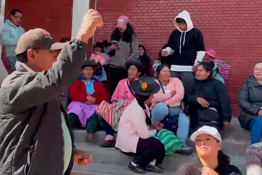 Padres de familia exigen al Gobierno Regional de Junín dejar encaminado proyecto del colegio Luis Aguilar