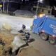 Vecinos de El Tambo denuncian que trabajador de limpieza arrojó colchón a una acequia