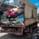 Camión recolector cargado de basura queda varado y genera preocupación en El Tambo