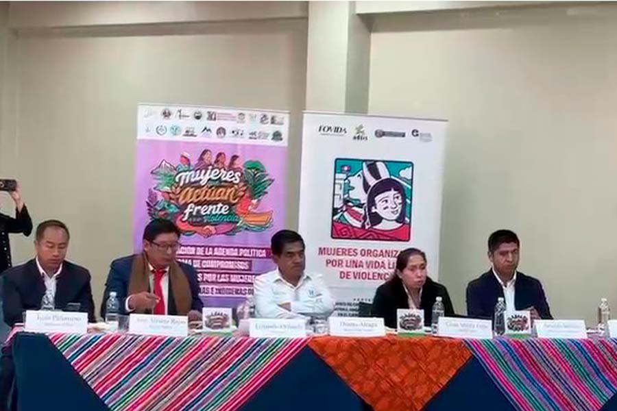 Candidatos regionales suscriben compromisos con mujeres rurales e indígenas de Junín