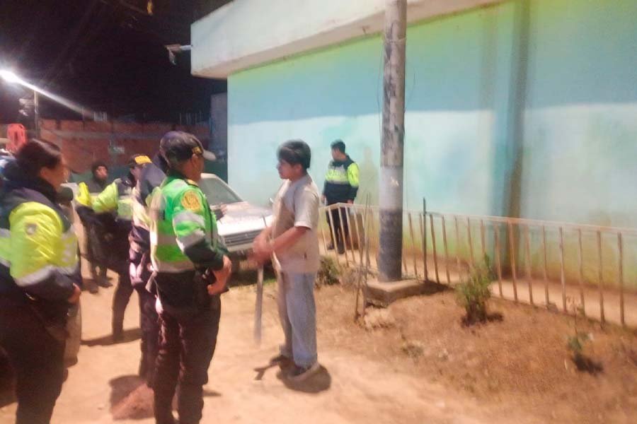 Serenos intervienen a varón que portaba machete y causaba temor entre vecinos