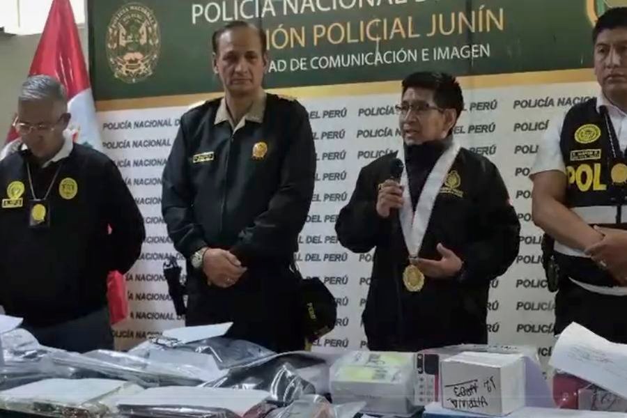 Más de 900 celulares, S/ 250 mil y un policía detenido: las claves del caso ‘Los Intocables del Centro’